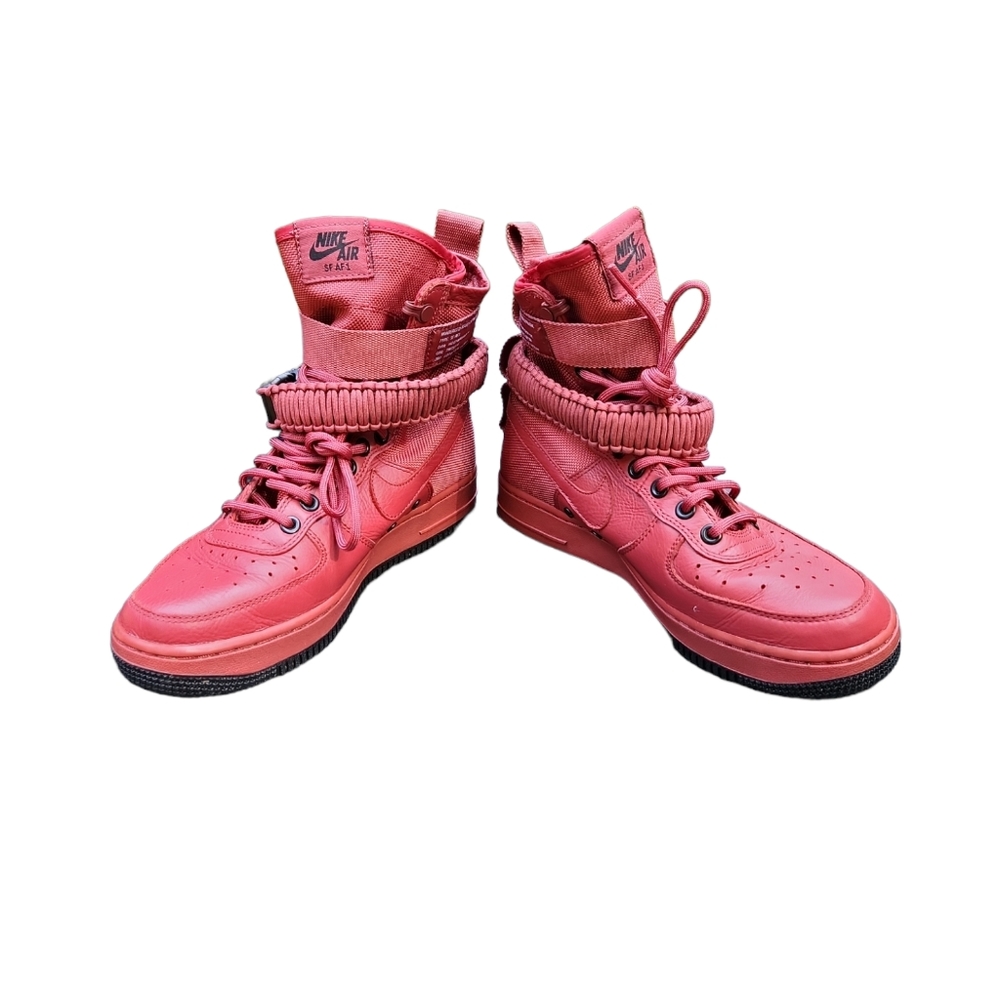 Nike SF Air Force High Top Womans Size 7 in Cedar